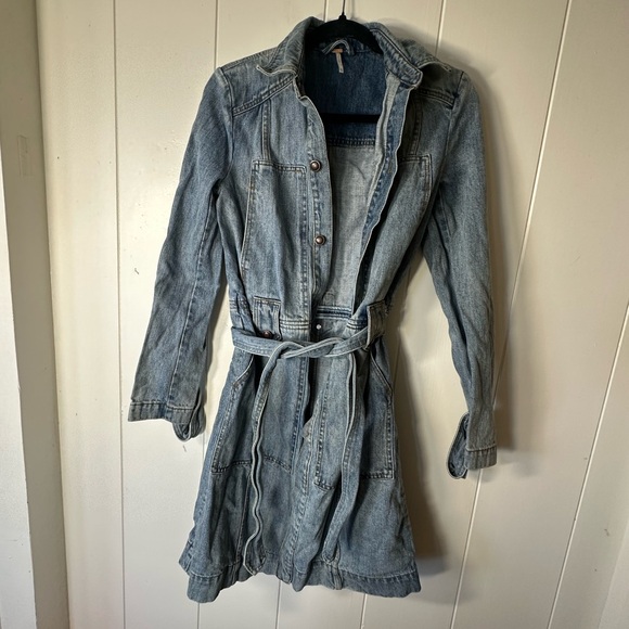 Free People Denim Utility Trench Coat Dress Light Wash XS Belted - Picture 1 of 4